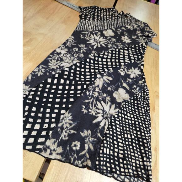 Urban Outfitters Y2K abstract print knit bodycon dress cap sleeves knee length s - Picture 2 of 7